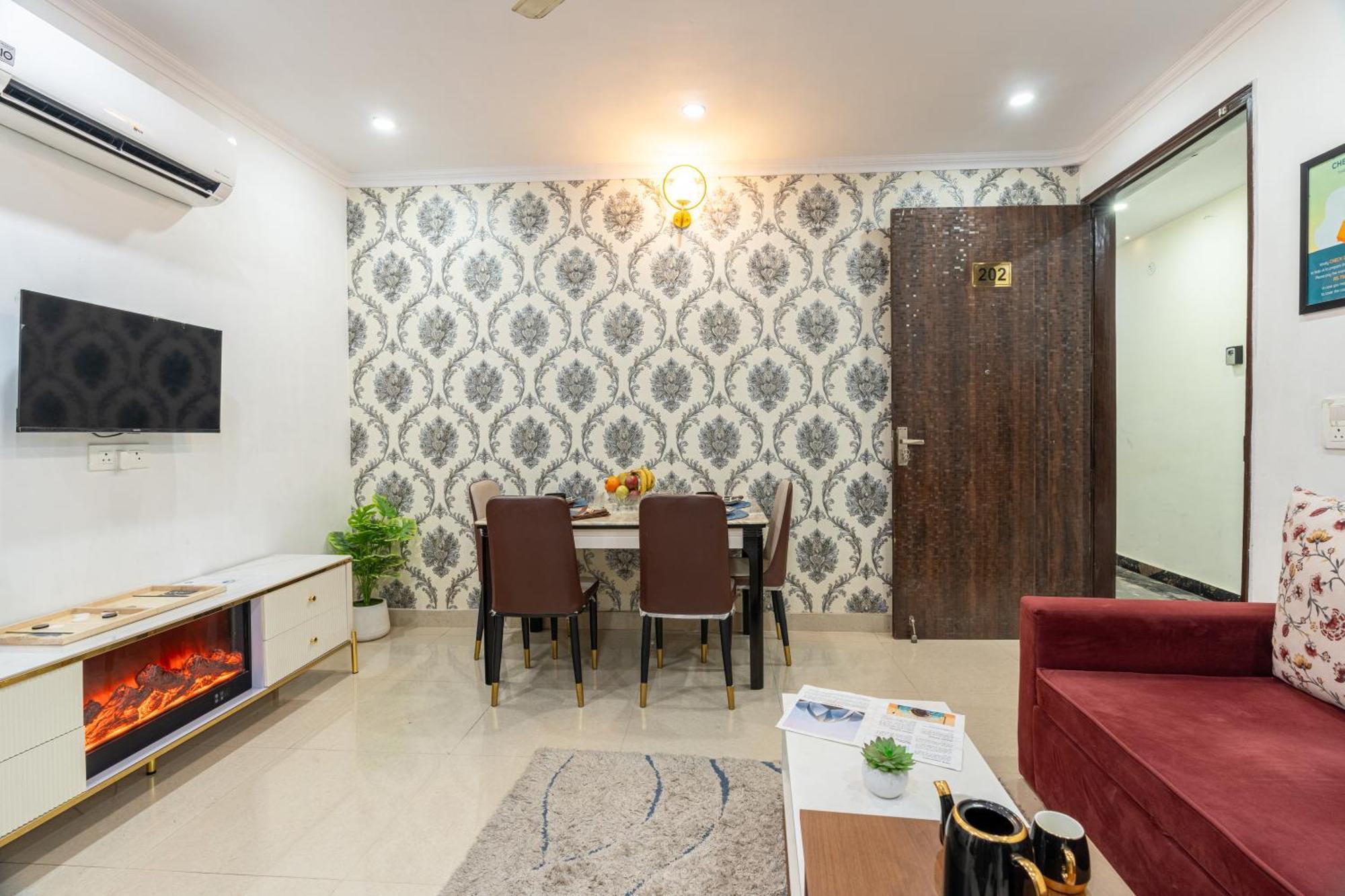 Homlee-vintage 2bhk With Fort/park View Apartment New Delhi